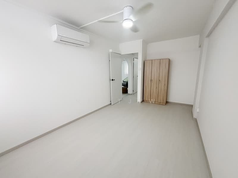 172 Woodlands Street 13, 172 Woodlands Street 13, 3 Bedrooms, 979 sqft, HDB Flat For Rent, by Nat Tjew, 500073848 - Bedroom - PropertyGuru.com.sg