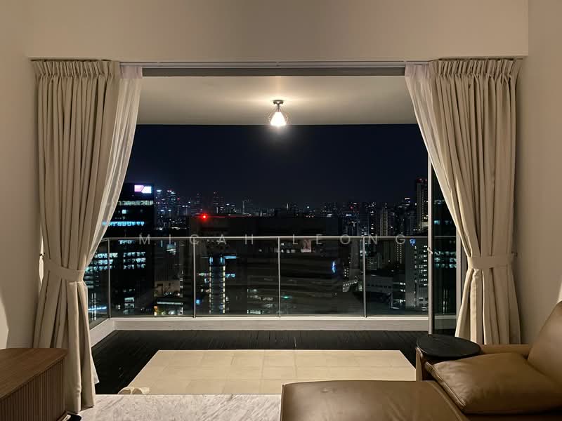 Pavilion 11 Condominium For Sale at S$ 2,000,000 | PropertyGuru Singapore - Balcony