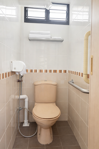 75 Marine Drive HDB Flat For Sale at S$ 650,000 | PropertyGuru Singapore - Bathroom