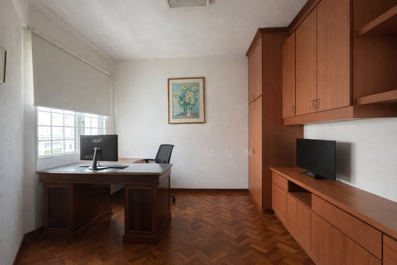 Maple Woods Condominium For Sale at S$ 3,310,000 | PropertyGuru Singapore