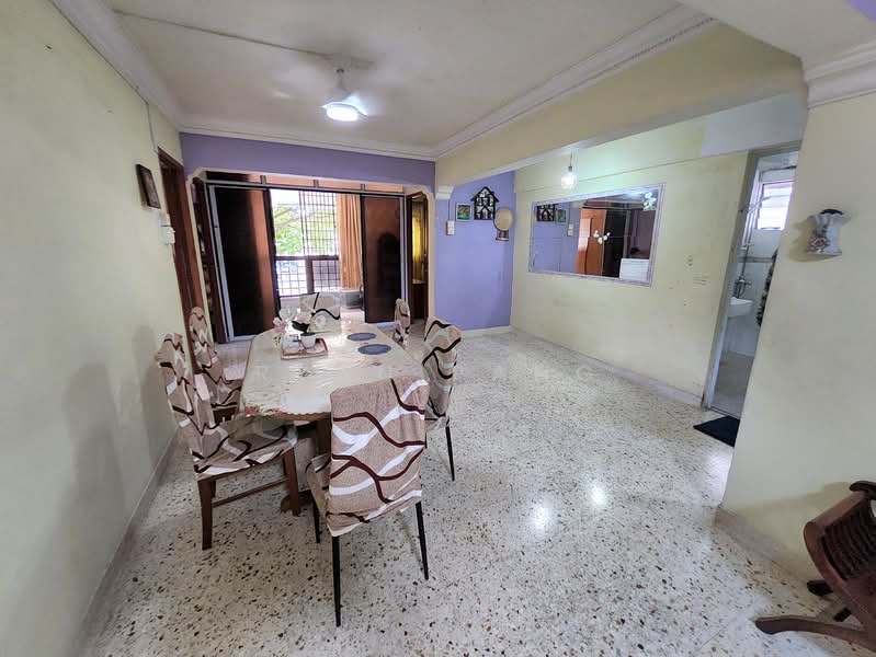 72 Bedok South Avenue 3 HDB Flat For Sale at S$ 730,000 | PropertyGuru Singapore - Dining Room