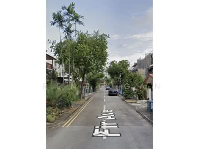 For Sale - ✨Prime Fir Ave Semi D ✨parks 4 cars ✨basement