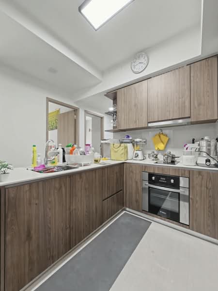 Sol Acres Executive Condominium For Sale at S$ 1,300,000 | PropertyGuru Singapore - Kitchen