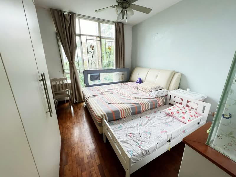 Lilydale Condominium For Sale at S$ 1,220,000 | PropertyGuru Singapore - Bedroom