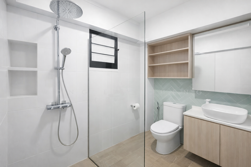 467B Bukit Batok West Avenue 9 HDB Flat For Sale at S$ 698,000 | PropertyGuru Singapore - Bathroom