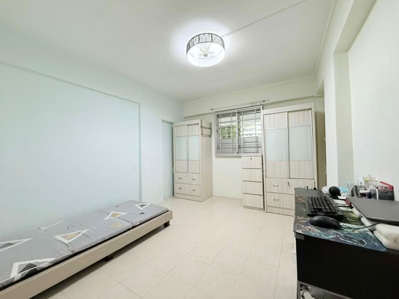 108 Yishun Ring Road, 108 Yishun Ring Road, 3 Bedrooms, 1,044 sqft, HDB Flat For Sale, by Jason Hew (丘汶弗), 500073904 - Bedroom - PropertyGuru.com.sg