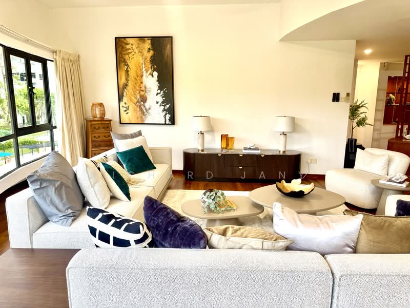 💎 Freehold 4BR 2637 sqft District 10 Rare Large Value Apartment For Sale at S$ 6,340,000 | PropertyGuru Singapore - Living Room