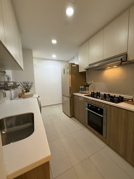 Lake Life, 6 Tao Ching Road, 4 Bedrooms, 1,249 sqft, Executive Condominium For Rent, by Amanda Wong, 500073946 - Kitchen - PropertyGuru.com.sg