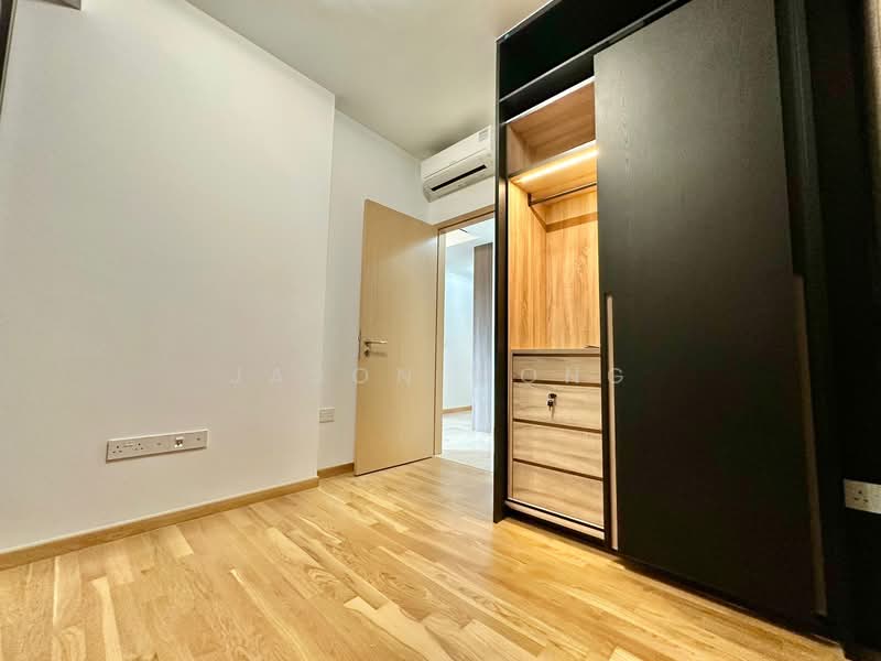 For Rent - Fyve Derbyshire