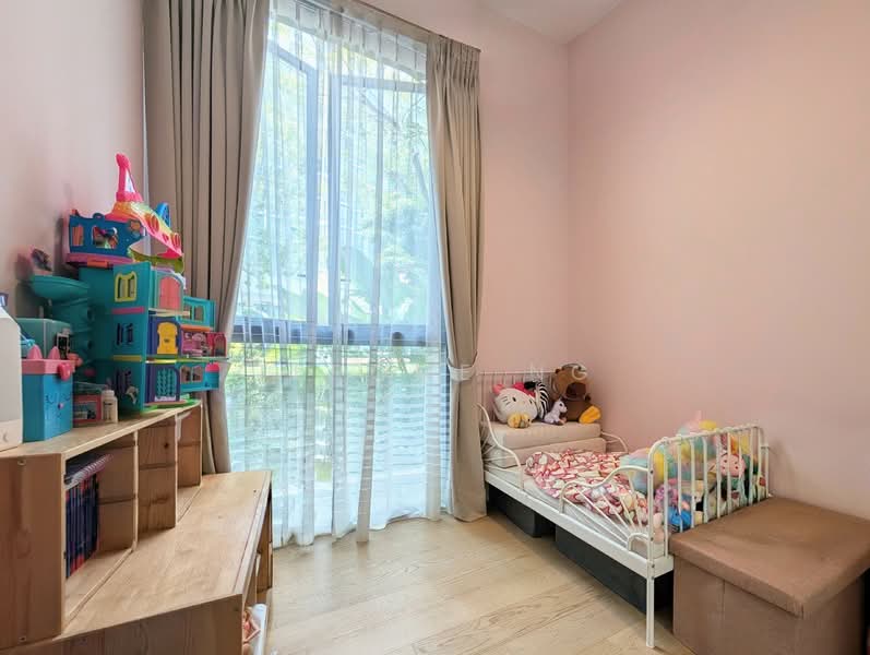 The Panorama Condominium For Sale at S$ 1,500,000 | PropertyGuru Singapore - Common Bedroom