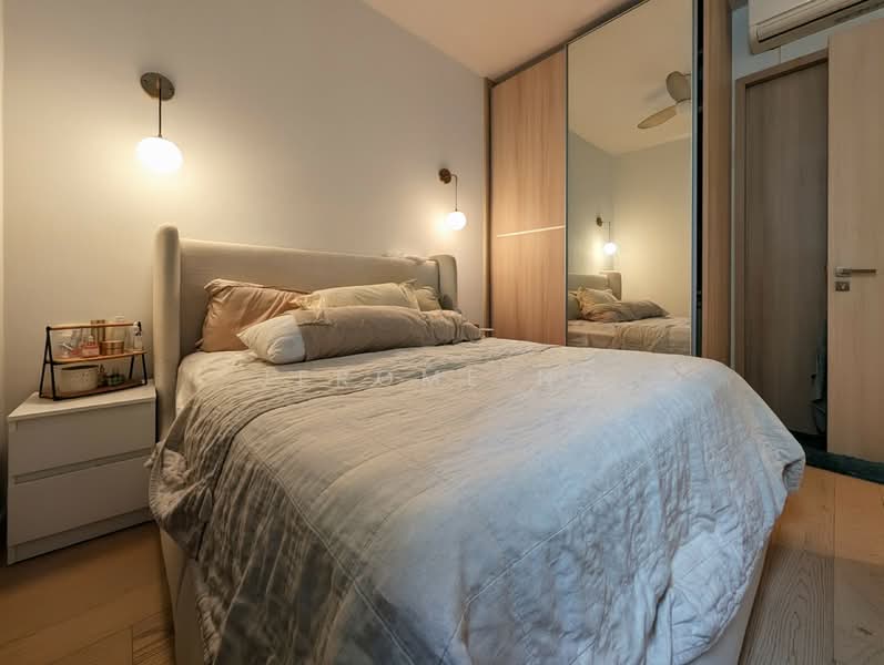 The Panorama Condominium For Sale at S$ 1,500,000 | PropertyGuru Singapore - Master Bedroom