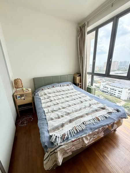 Bedok Residences Condominium For Sale at S$ 1,160,000 | PropertyGuru Singapore - Bedroom