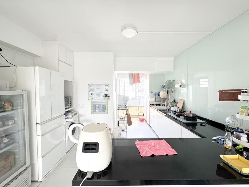 742 Pasir Ris Street 71, 742 Pasir Ris Street 71, Room Rental, 148 sqft, HDB Flat For Rent, by Amanda Keh, 500073968 - Kitchen - PropertyGuru.com.sg