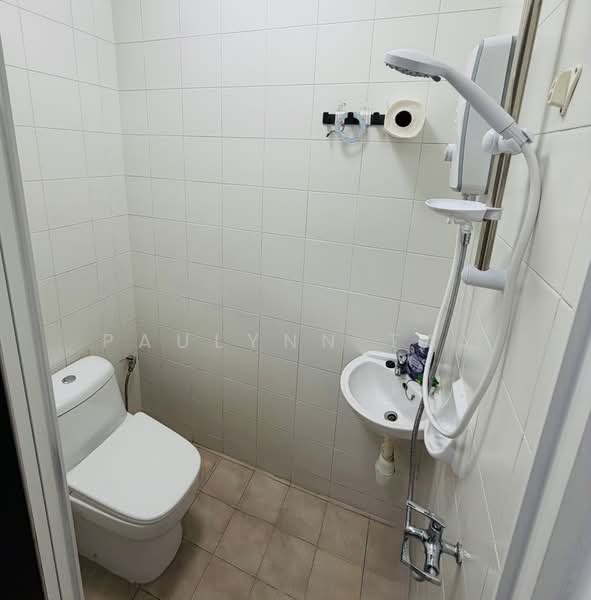 Maple Woods, 985 Bukit Timah Road, Room Rental, 150 sqft, Condominium For Rent, by Paulynn Tay, 500073985 - Bathroom - PropertyGuru.com.sg