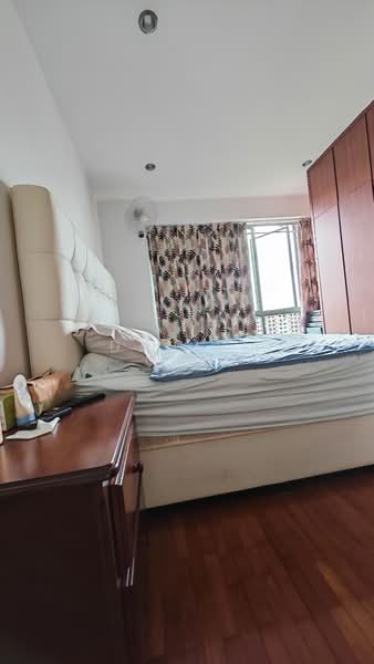 Palm Gardens Condominium For Sale at S$ 1,400,000 | PropertyGuru Singapore - Bedroom