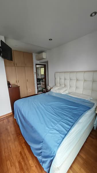 Palm Gardens Condominium For Sale at S$ 1,400,000 | PropertyGuru Singapore - Bedroom