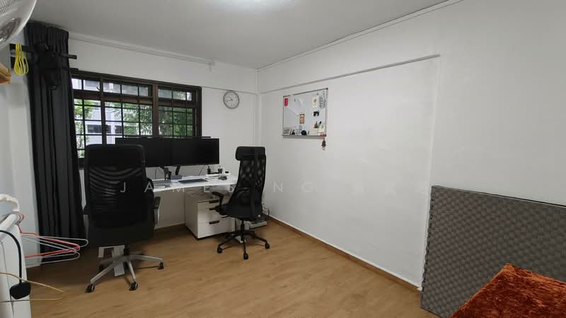 244 Hougang Street 22 HDB Flat For Sale at S$ 588,000 | PropertyGuru Singapore - 4 Room Corner Unit. Viewings - 9030 3197