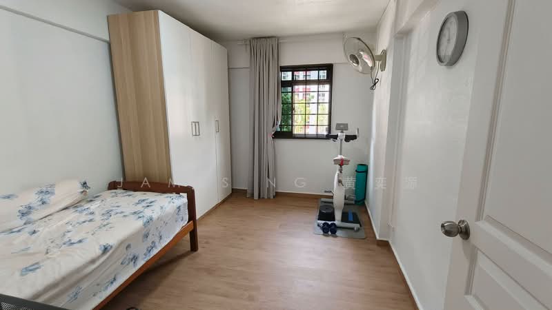 244 Hougang Street 22 HDB Flat For Sale at S$ 588,000 | PropertyGuru Singapore - 4 Room Corner Unit. Viewings - 9030 3197