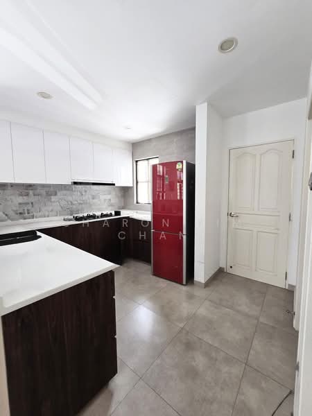 ⭐️⭐️LANDED7772@ Corner Terrace @ Nex Mall Terraced House For Sale at S$ 5,880,000 | PropertyGuru Singapore - Kitchen