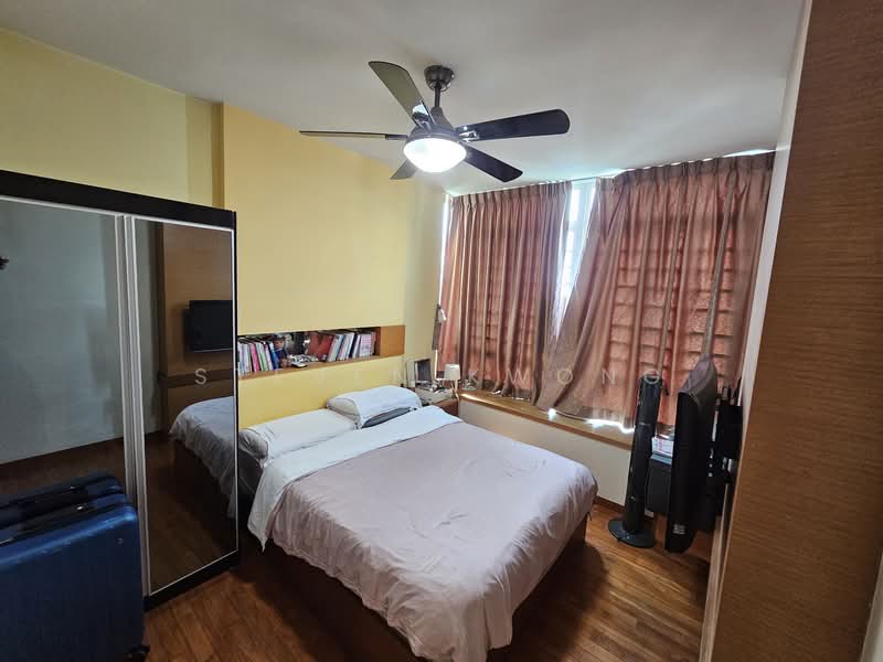 The Lakeshore, 31 Jurong West Street 41, 2 Bedrooms, 926 sqft, Condominium For Rent, by Steven Kwong, 500074004 - Bedroom - PropertyGuru.com.sg