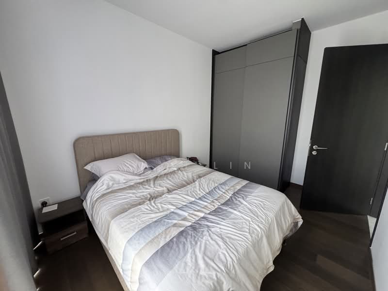 LIV @ MB Condominium For Sale at S$ 1,800,000 | PropertyGuru Singapore - Bedroom