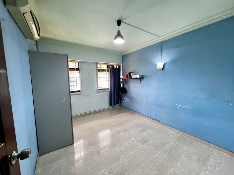 163 Gangsa Road HDB Flat For Sale at S$ 785,000 | PropertyGuru Singapore - Bedroom 