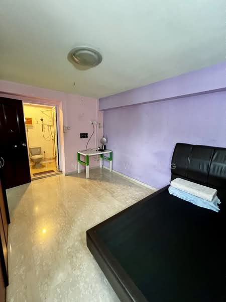 163 Gangsa Road HDB Flat For Sale at S$ 785,000 | PropertyGuru Singapore - Master Bedroom