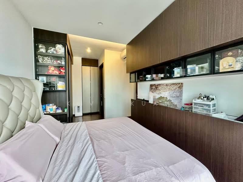 Parc Clematis Condominium For Sale at S$ 3,250,000 | PropertyGuru Singapore - Bedroom