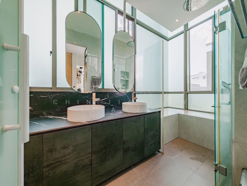 St Patrick's Residences Apartment For Sale at S$ 4,180,000 | PropertyGuru Singapore - Bathroom