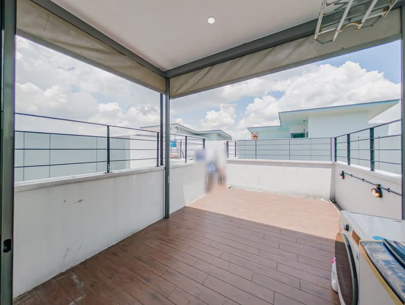 St Patrick's Residences Apartment For Sale at S$ 4,180,000 | PropertyGuru Singapore - Balcony