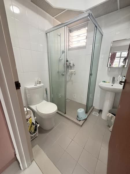 104A Canberra Street HDB Flat For Sale at S$ 540,000 | PropertyGuru Singapore - Bathroom