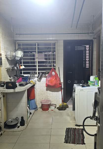 28 Kelantan Road HDB Flat For Sale at S$ 575,000 | PropertyGuru Singapore - Kitchen