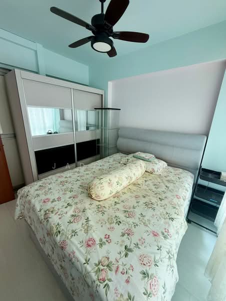 624C Punggol Central HDB Flat For Sale at S$ 398,000 | PropertyGuru Singapore - Bedroom