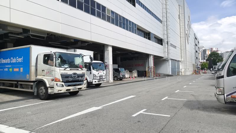 B1 Space at IMM Jurong East- Storage with ancillary office. Fitted w Aircon. Dual door access, 2 Jurong East Street 21, Boon Lay / Jurong / Tuas, 5,210 sqft, Light Industrial (B1) For Rent, by Jasmine Chong, 500074061 - Exterior - CommercialGuru.com.sg