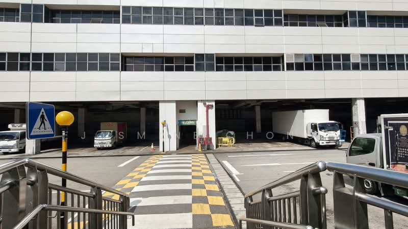 B1 Space at IMM Jurong East- Storage with ancillary office. Fitted w Aircon. Dual door access, 2 Jurong East Street 21, Boon Lay / Jurong / Tuas, 5,210 sqft, Light Industrial (B1) For Rent, by Jasmine Chong, 500074061 - Exterior - CommercialGuru.com.sg