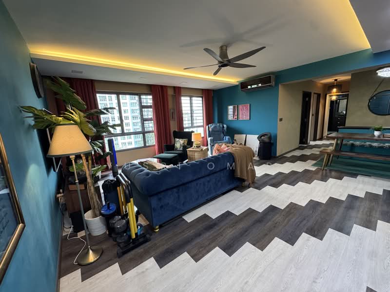 658C Punggol East HDB Flat For Sale at S$ 880,000 | PropertyGuru Singapore - Living Room