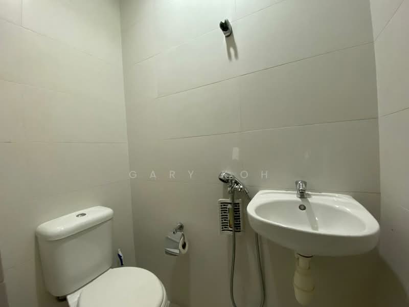 VIVA, 2 Suffolk Walk, 3 Bedrooms, 1,528 sqft, Condominium For Rent, by Gary Koh, 500074084 - Bathroom - PropertyGuru.com.sg