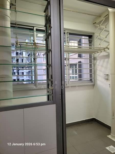 233C Sumang Lane HDB Flat For Sale at S$ 678,000 | PropertyGuru Singapore - Yard