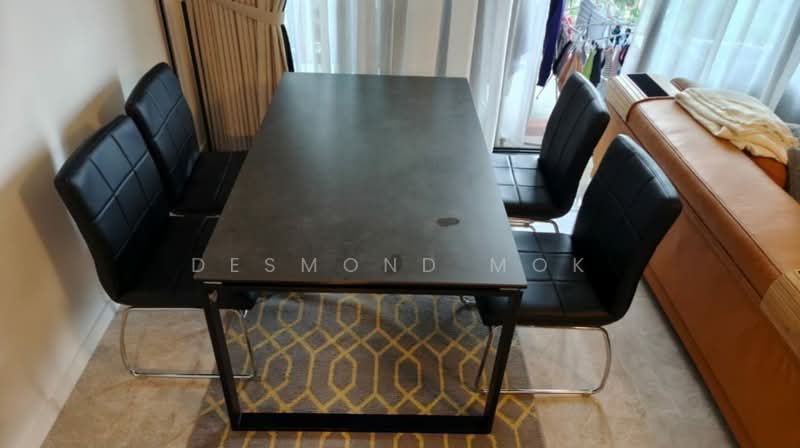 Irwell Hill Residences Condominium For Sale at S$ 4,800,000 | PropertyGuru Singapore - Dining Room