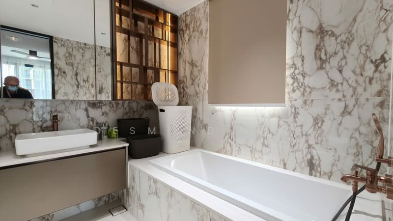 Irwell Hill Residences, 2 Irwell Hill, 4 Bedrooms, 1,582 sqft, Condominium For Sale, by Desmond Mok, 500074108 - Bathroom - PropertyGuru.com.sg