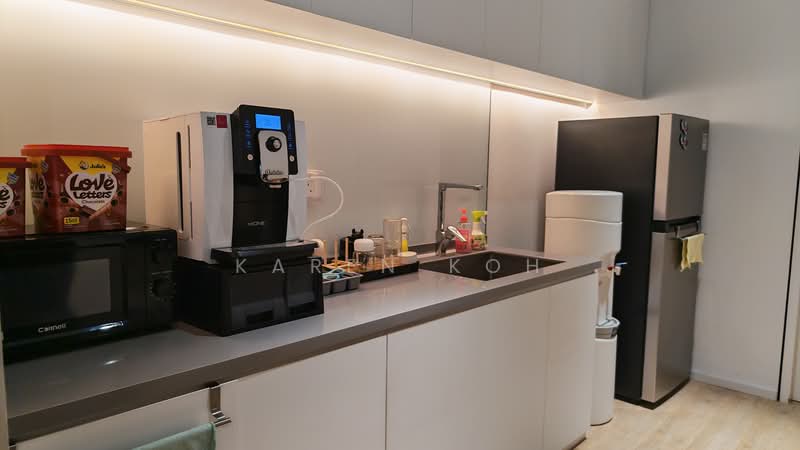 MYP Centre, 9 Battery Road, Boat Quay / Raffles Place / Marina, 1,985 sqft, Office For Rent, by Karen Koh, 500074111 - Kitchen - CommercialGuru.com.sg