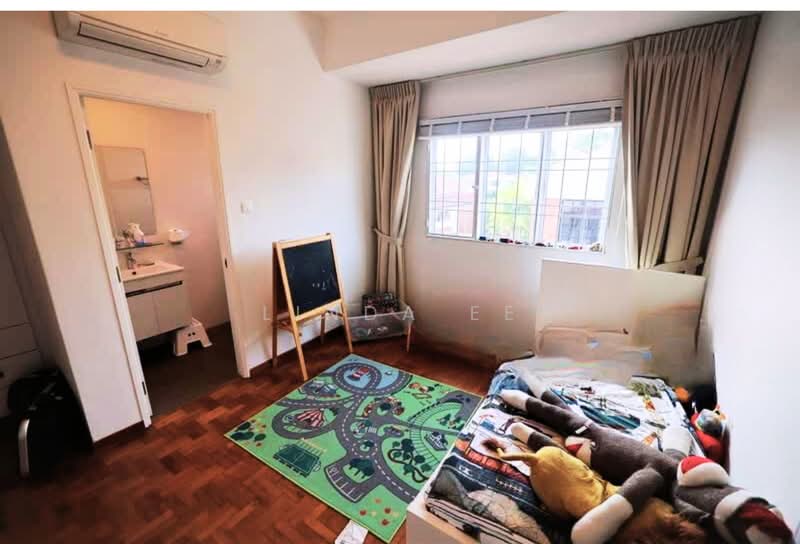 Orchid Village, Vanda Road, 5 Bedrooms, 3,800 sqft, Semi-Detached House For Rent, by Linda Ee, 500074115 - Bedroom - PropertyGuru.com.sg