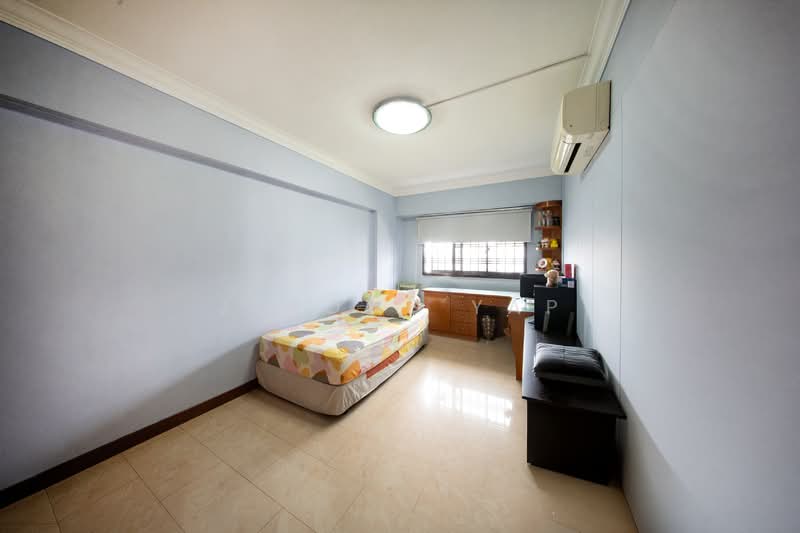 323 Sembawang Close HDB Flat For Sale at S$ 598,000 | PropertyGuru Singapore - Bedroom