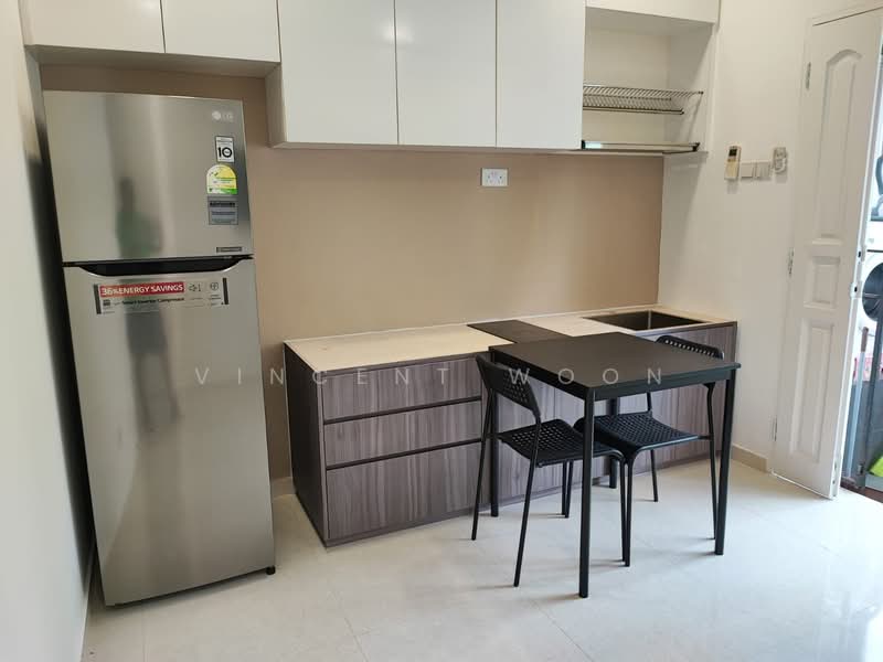 Cambridge Village, 2a Cambridge Road, 2 Bedrooms, 538 sqft, Terraced House For Rent, by Vincent Woon, 500074138 - Kitchen - PropertyGuru.com.sg