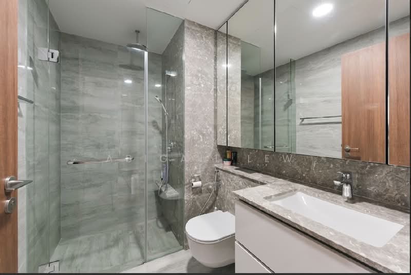 Fourth Avenue Residences Condominium For Sale at S$ 1,450,000 | PropertyGuru Singapore - Bathroom