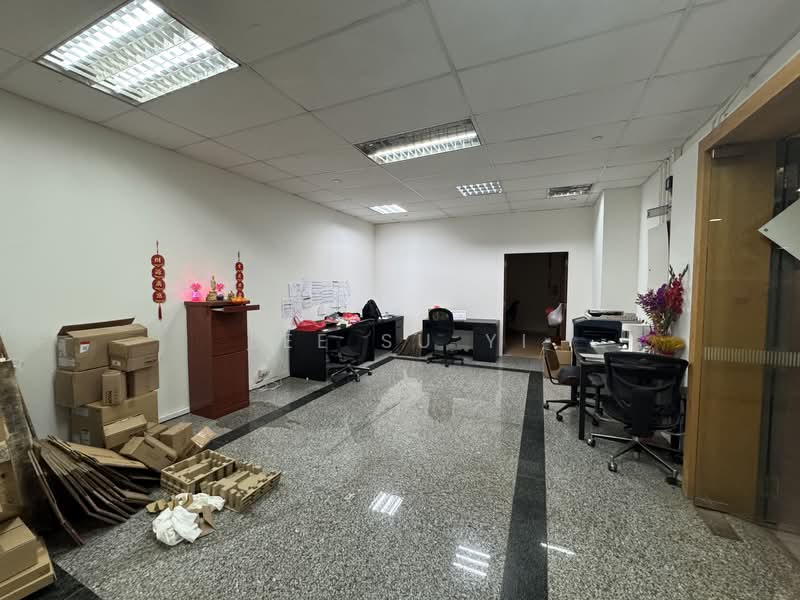 Ubi Techpark, 10 Ubi Crescent, 700 sqft, Light Industrial (B1) For Rent, by Lee Su Yi, 500074172 - Interior - CommercialGuru.com.sg