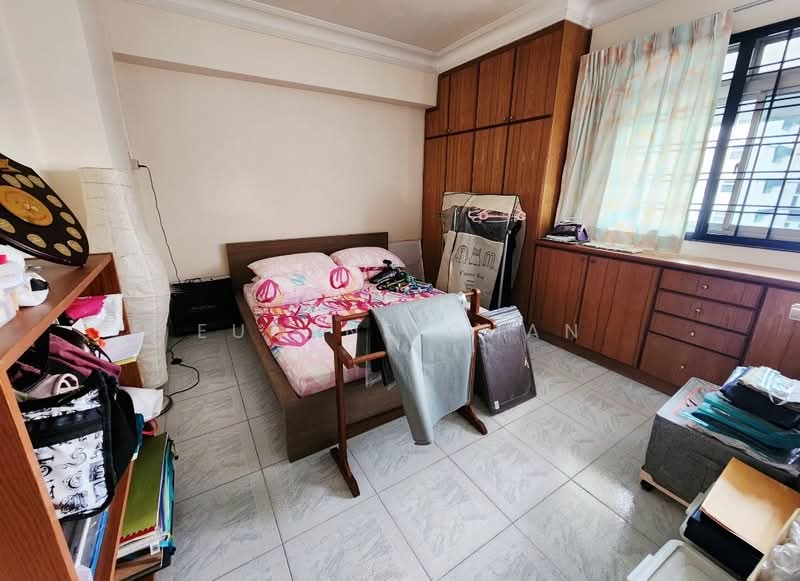 495C Tampines Street 43 HDB Flat For Sale at S$ 968,000 | PropertyGuru Singapore - Bedroom