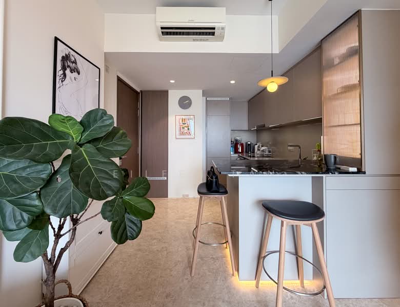 Seaside Residences Condominium For Sale at S$ 1,650,000 | PropertyGuru Singapore - Kitchen