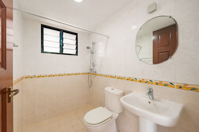 145 Lorong 2 Toa Payoh HDB Flat For Sale at S$ 1,061,000 | PropertyGuru Singapore - Bathroom