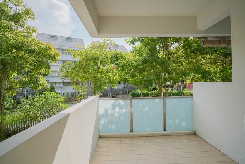 10 Shelford Apartment For Sale at S$ 959,990 | PropertyGuru Singapore - Balcony
